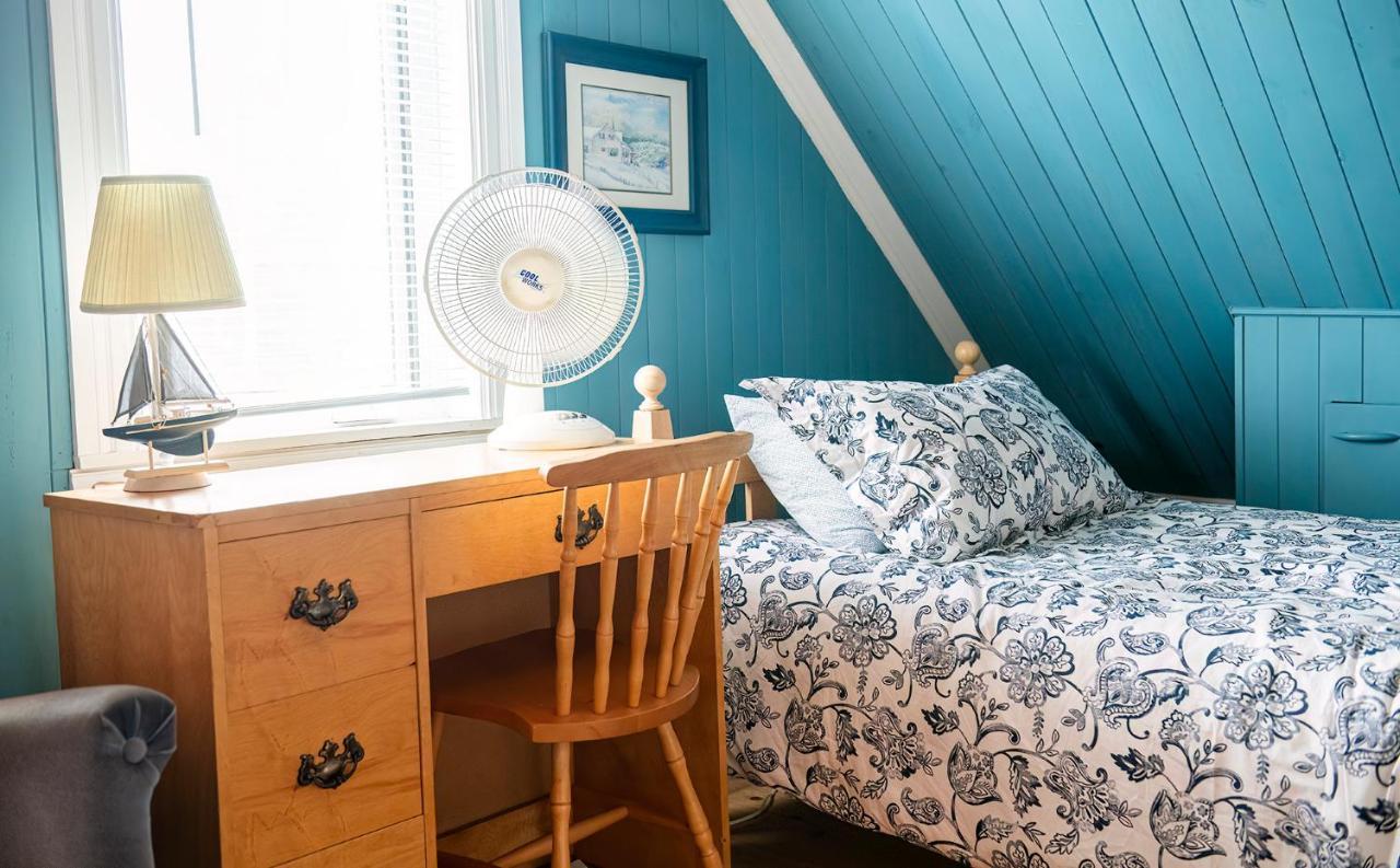 Bed and Breakfast Bed & Cafe Petit Papillon Grandes-Bergeronnes Exterior foto