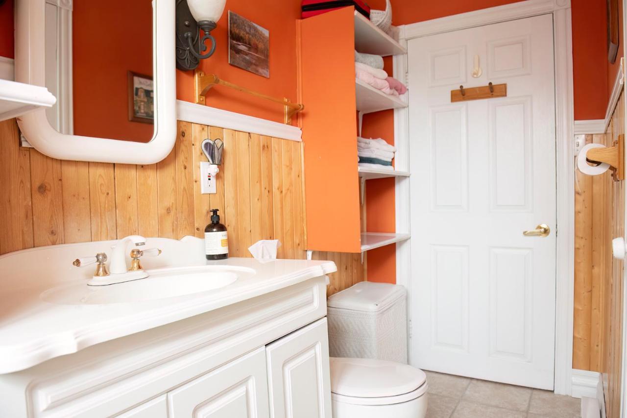 Bed and Breakfast Bed & Cafe Petit Papillon Grandes-Bergeronnes Exterior foto