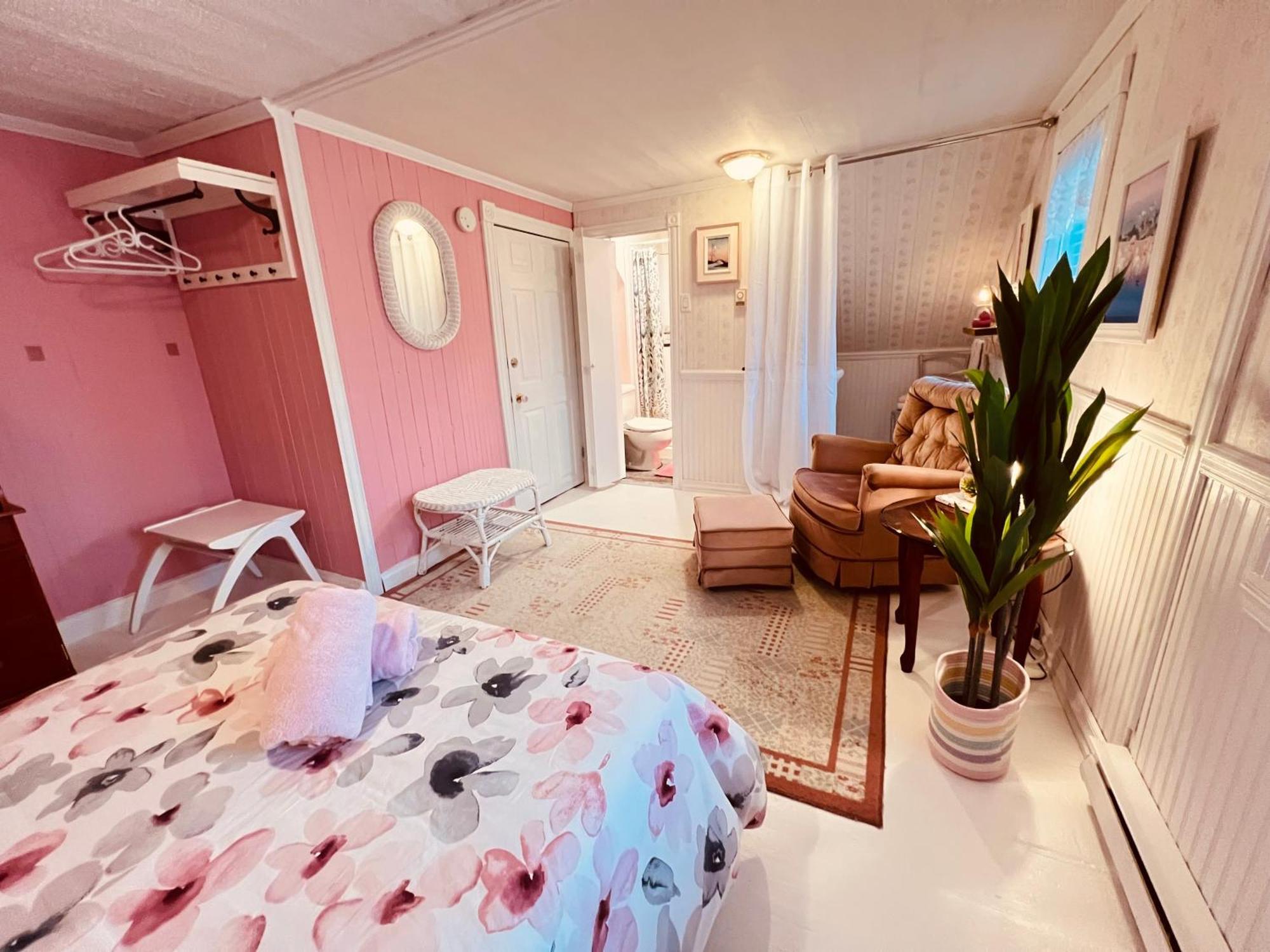 Bed and Breakfast Bed & Cafe Petit Papillon Grandes-Bergeronnes Exterior foto